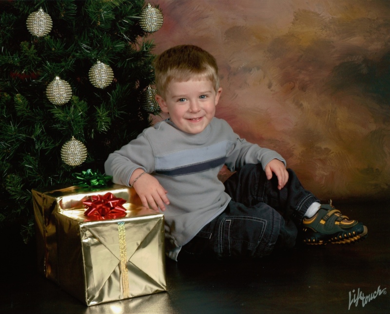 Hildebrand Christmas ScreenSaver/800x600_2007-12-24 Christmas  Ian.jpg